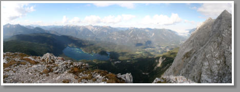 Riffelscharte in den Alpen - 2161 m - Aussicht auf Eibsee bei Grainau
