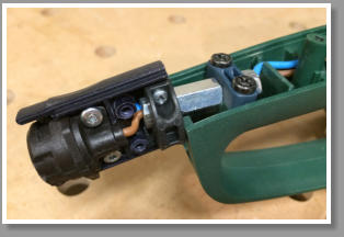Plug-It Kupplung am Bandschleifer montiert